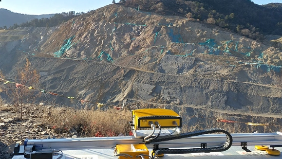 高邊坡監(jiān)測